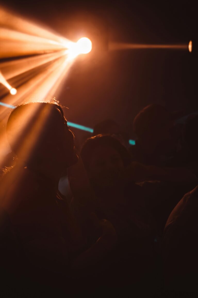 pexels-ikevinmoon-17895798